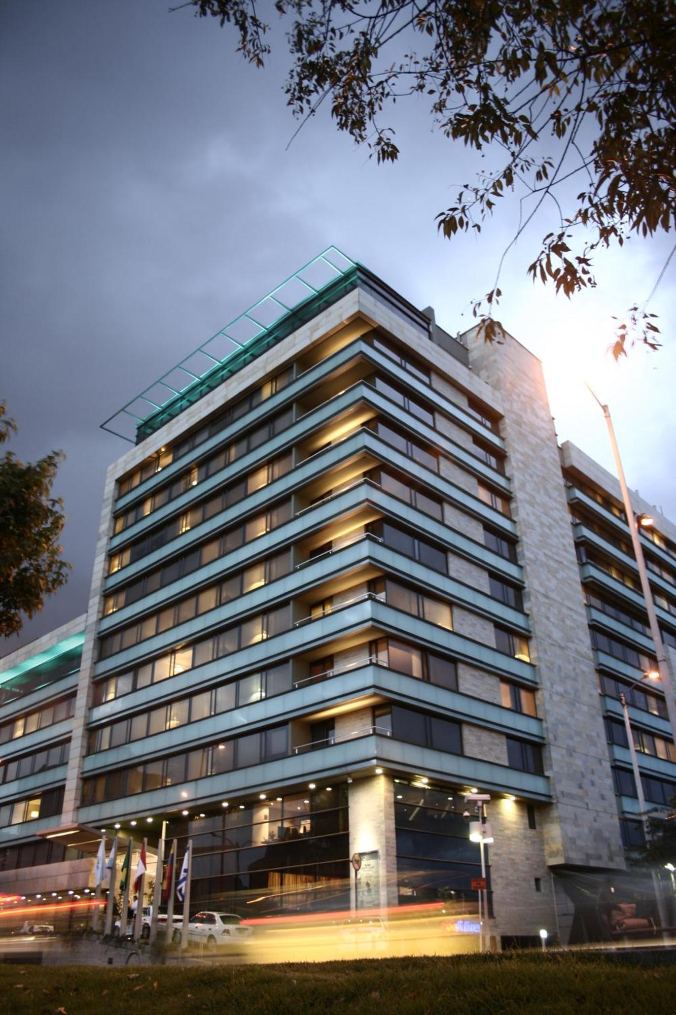 Bogota Plaza Hotel ภายนอก รูปภาพ The building of the Academy of Athens
